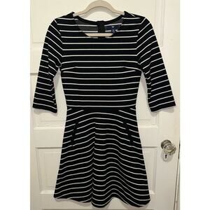 Gap Factory Dress Size XS Ponte‎ Knit Black White Stripe Pockets 3/4 Sleeve